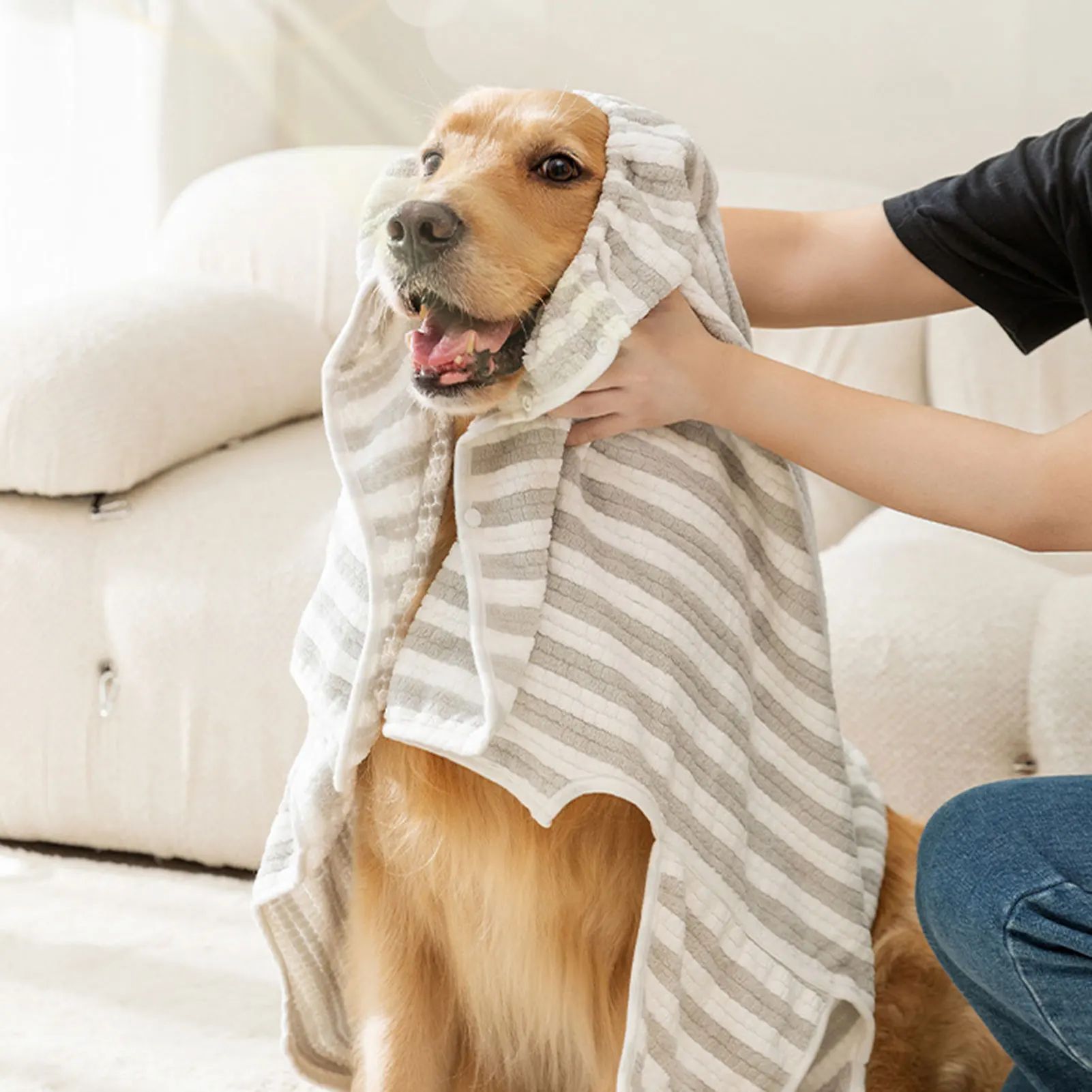 Ultra-Absorbent Quick-Drying Pet Bath Towel for All Sizes
